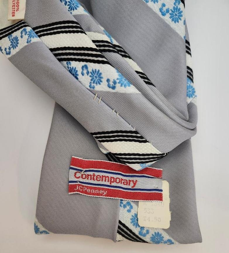 Image 1 of Mens Floral Vintage XL Tie by JcPenny Contemporary Necktie in Blue 68 Inches
