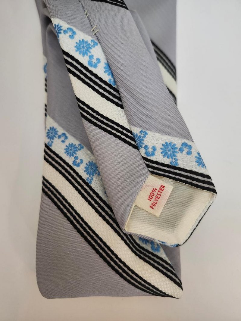 Image 2 of Mens Floral Vintage XL Tie by JcPenny Contemporary Necktie in Blue 68 Inches