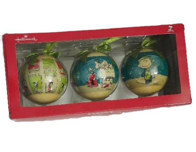 Hallmark Peanuts Charlie Brown Snoopy Round Ball Christmas Ornament Set Schulz