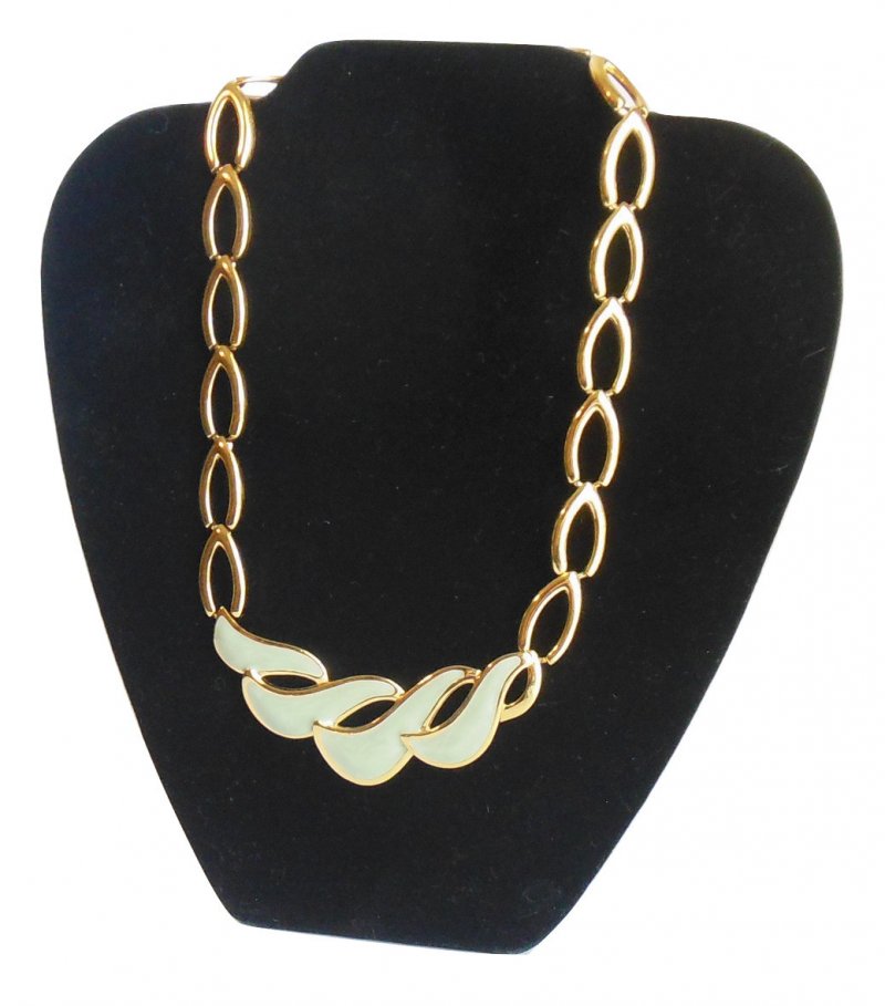 Vintage Napier Necklace Enamel Jade Green Linked Chain Gold Tone Designer Signed