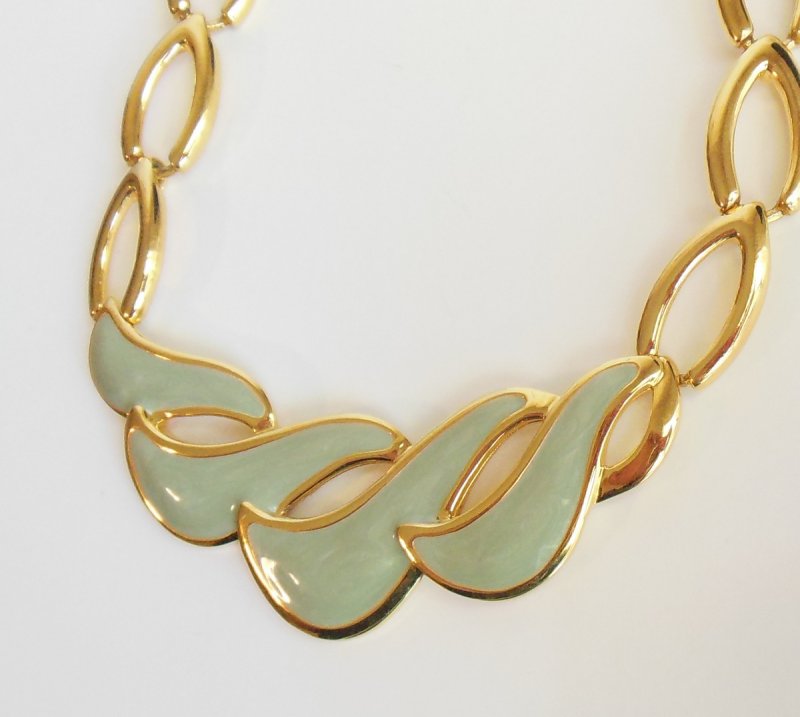 Image 1 of Vintage Napier Necklace Enamel Jade Green Linked Chain Gold Tone Designer Signed