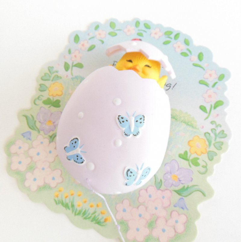 Vintage Hallmark Easter Egg Shirt Pin Pull the String Chicken Pops Up from Egg