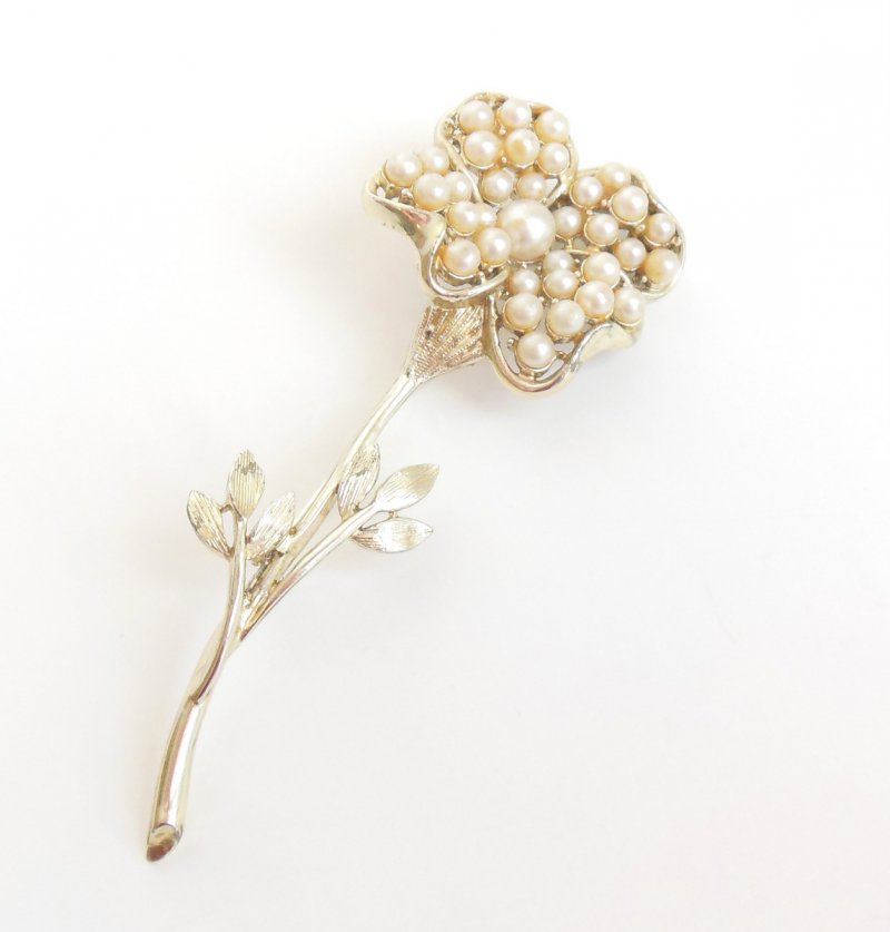Vintage Coro Large Full Size Flower Brooch Faux Pearls Gold Tone Costume Jewelry