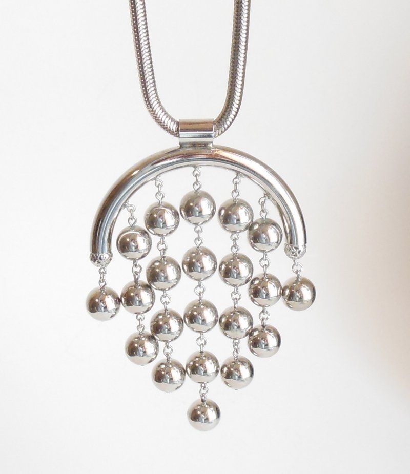 Vintage Celebrity NY Silver Necklace Dangle Waterfall Pendant Snake Chain