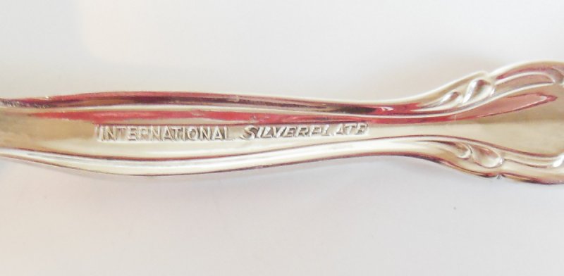 Image 3 of Vintage 1971 International Interlude Casserole Spoon Ornate Flatware Silverplate