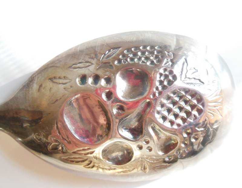 Image 4 of Vintage Sheffield Berry Spoon Silver Plate Fruit Server Pineapple SG EPNS A1