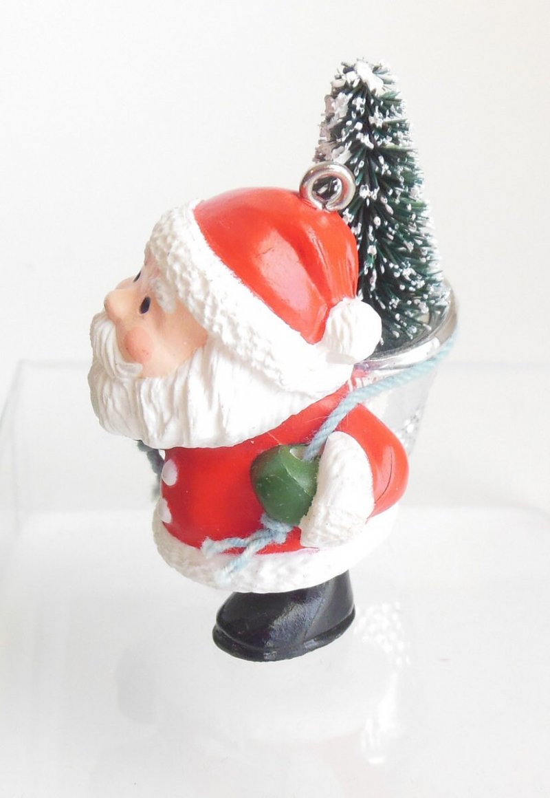 Image 1 of Hallmark Christmas Ornament Thimble Santa 8th in Series QX4725 Vintage 1985