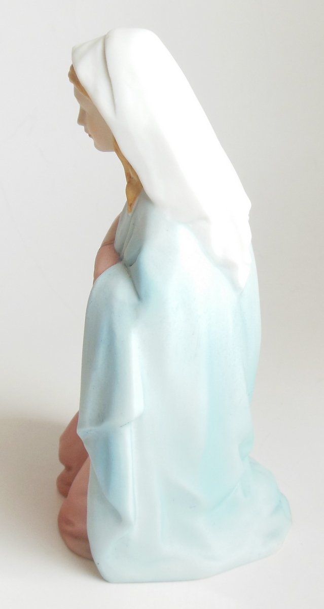 Image 1 of Vintage HOMCO Mary Figurine 5599 Replacement for Christmas Manger Nativity