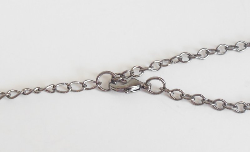 Image 3 of Apple Bottoms Necklace Ladies Costume Jewelry In Dark Gray Black w/ Red Hang Tag