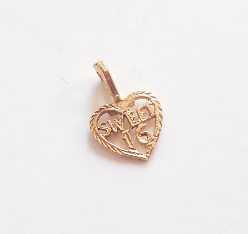 Vintage Solid Gold Sweet Sixteen Charm Heart Pendant Dainty Petite Tiny Charm