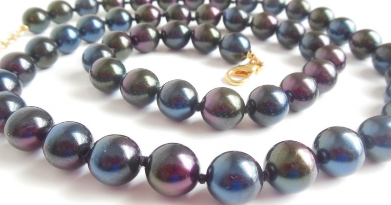 Image 1 of Joan Rivers Costume Jewelry Women's Necklace Iridescent Aurora Black Round Beads