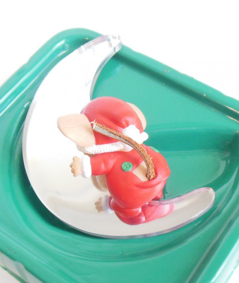 Image 4 of Hallmark Mouse in the Moon Christmas Tree Ornament QX4166 1986 Vintage