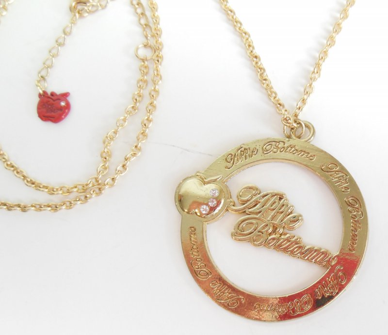 Apple Bottoms Gold Necklace Round Pendant Women's Costume Jewelry Red Hang Tag