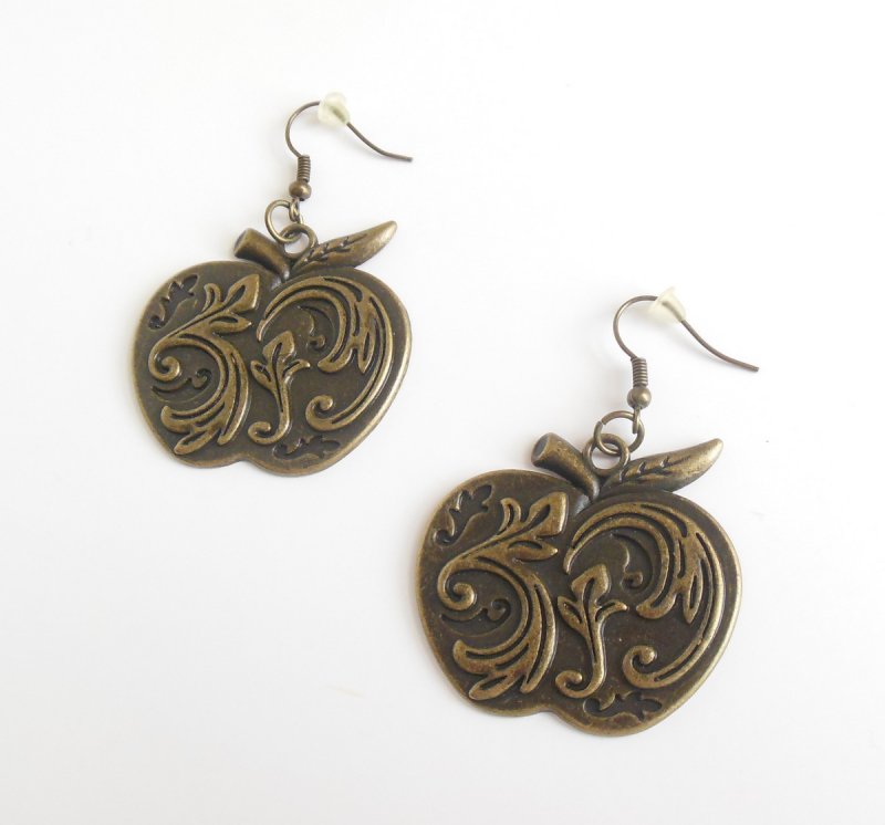 Apple Bottoms Pair of Earrings Dark Brass Like Metal Fish Hook Costume Jewelry