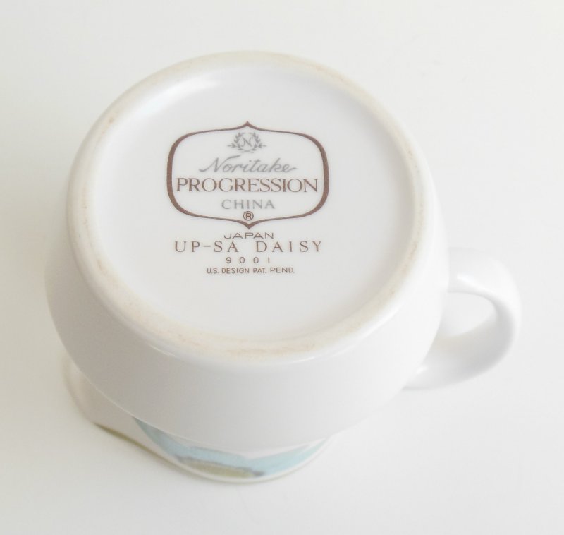 Image 2 of Noritake Progression Creamer Upsa Up-Sa Daisy 9001 Blue Flower Vintage USA