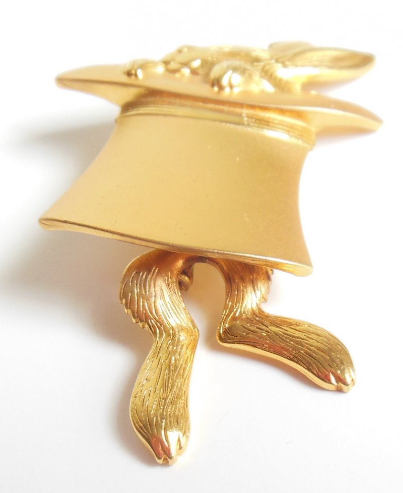 Image 2 of JJ Jonette Pin Brooch Matte Gold Rabbit in Hat w/ Dangling Feet Costume Jewelry