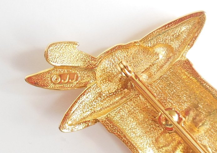Image 4 of JJ Jonette Pin Brooch Matte Gold Rabbit in Hat w/ Dangling Feet Costume Jewelry