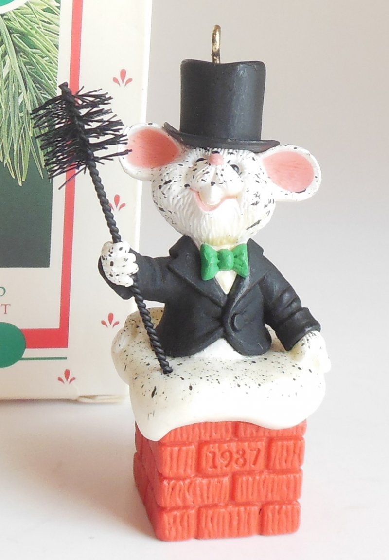 Image 1 of Hallmark Wee Chimney Sweep Christmas Ornament Artists' Favorites Mouse QX4519