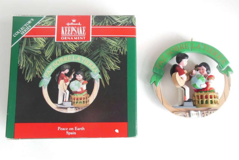 Image 1 of Hallmark Spain Christmas Ornament Peace On Earth Spain Paz Sobre La Tierra