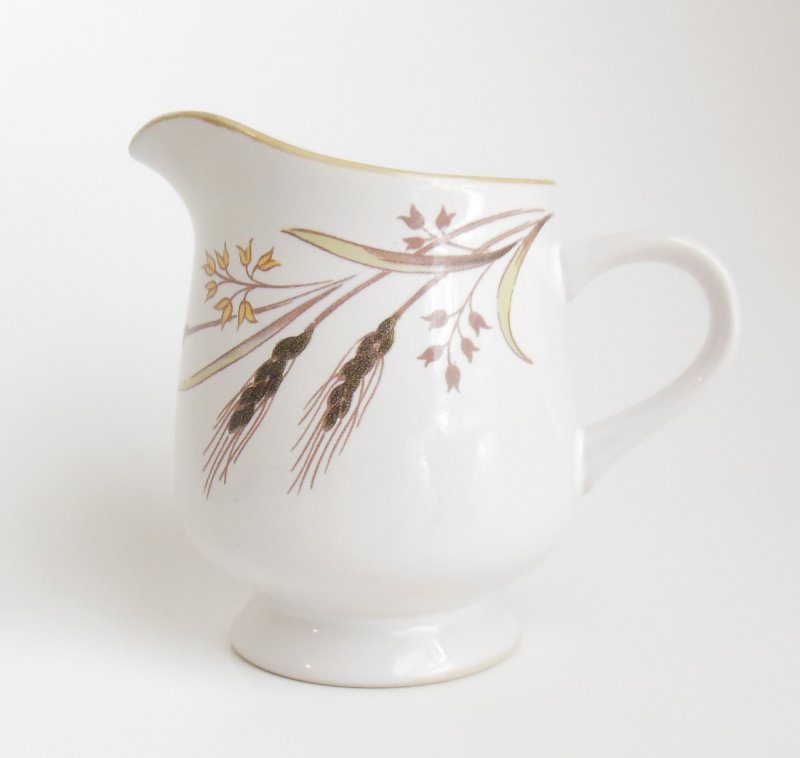 Image 0 of 1800 Winter Wheat Japan Stoneware Creamer Green Trim Gold Weeping Branch Plant