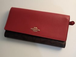 Women's Red Coach Wallet New York Red Brown Bi-fold Wallet w/ Snap Closure