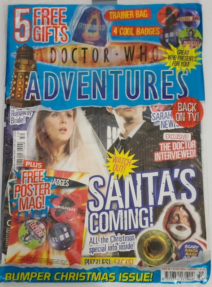 Doctor Who Magazine Adventures w/ Free Gifts Trainer Bag 4 Cool Badges