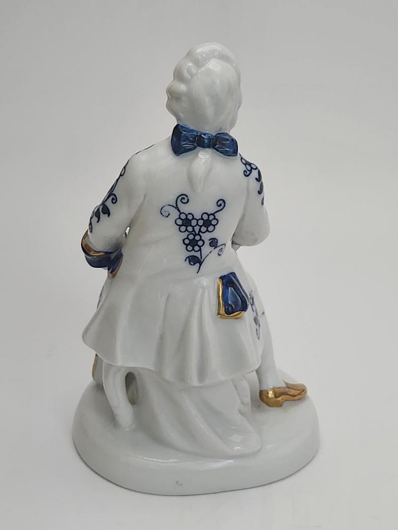Image 1 of Vintage 50s Seated Violinist Gentleman w/ Violin Continental Musician Figurine