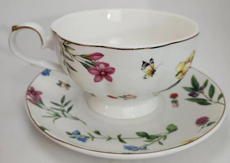 Image 2 of Grace Teaware Oversize Large Cup Teacup Saucer Floral Pattern Butterfly Fruit