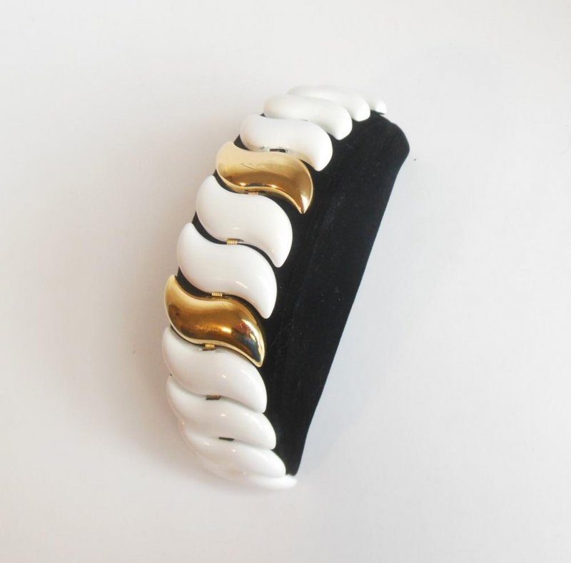 Vintage Napier Bracelet Geometric Costume Jewelry Linked White Enamel Bracelet