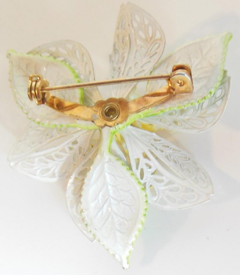 Image 1 of Vintage 1970s Daisy Pin Brooch Double Layer Leaves With Yellow Center