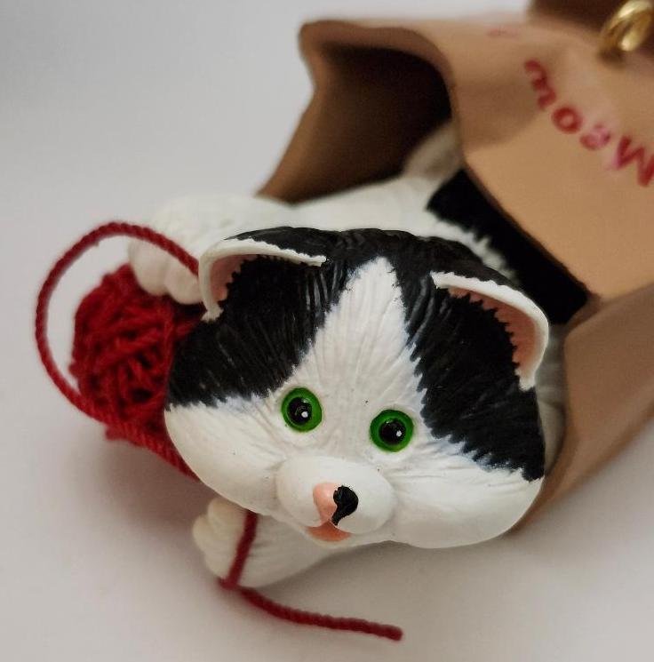 Image 2 of Hallmark Meow Mart Christmas Ornament Cat w/ Yarn in Brown Grocery Shopping Bag