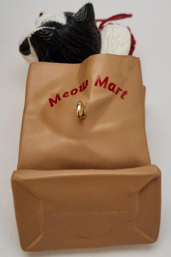 Image 3 of Hallmark Meow Mart Christmas Ornament Cat w/ Yarn in Brown Grocery Shopping Bag