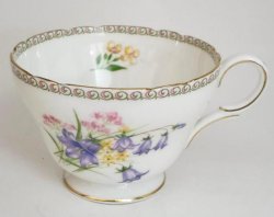 Wild Flowers Teacup Shelley Bone China Cup Made In England 1946 - 1966 Vintage