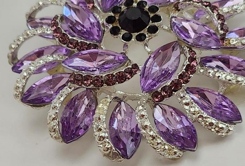 Image 2 of High End Vintage Style Blingy Pinwheel Flower Brooch Purple Crystals Silver Tone