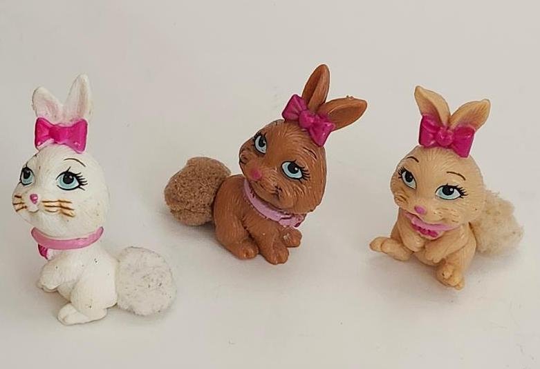 Image 1 of Kelly Barbie Doll Replacement Luv Me Triplets Bunny Rabbits Treat Shop Playset