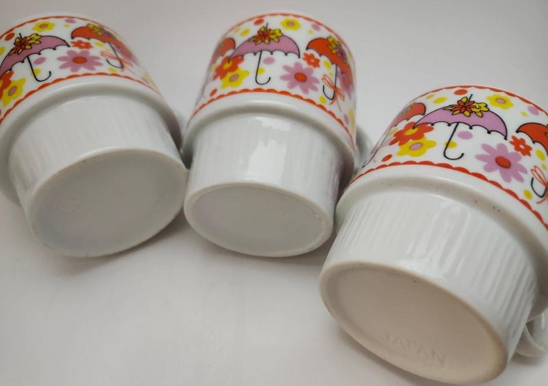 Image 5 of Japanese Umbrella Daisy Cups Retro Japan Cup Lot Set 3 Stackable Heavy Duty Cups