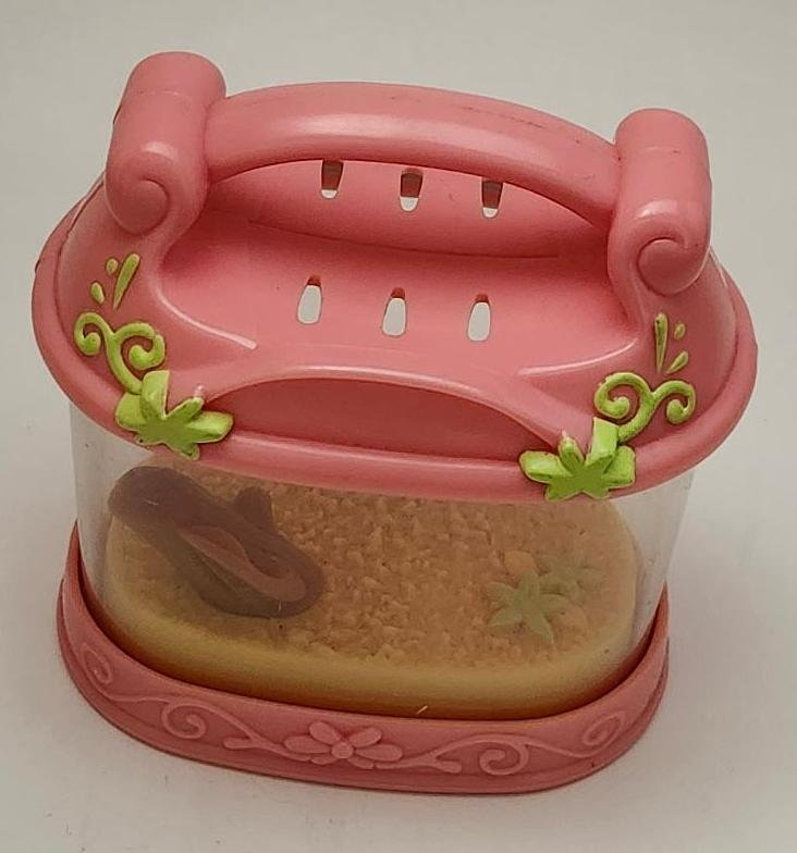 Image 1 of Littlest Pet Shop Iguana Pet Transportable Portable Pet Cage Pink LPS Toy