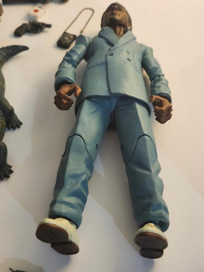 Image 3 of Miami Vice Action Figure Sonny Crockett Ricardo Rico Tubbs Mezco Blue Suit