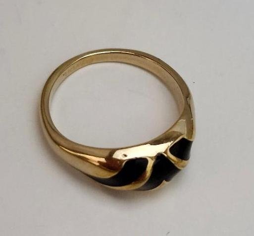 Image 1 of Designer Vintage Avon Ring Womens Dome Ring Sz 9 Black Gold Swirled Ring