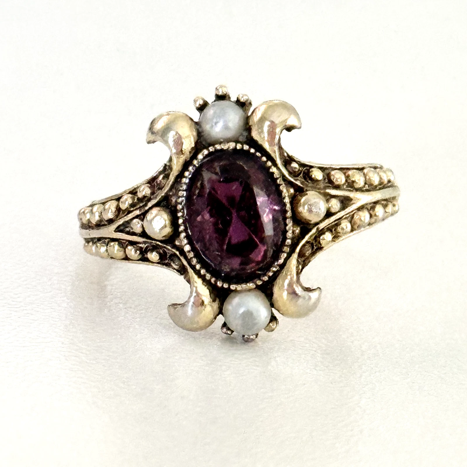 Vintage Avon Victorian Revival Purple Glass Faux Pearl Gold Tone Adjustable Ring