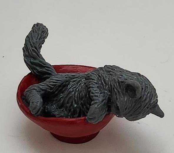 Image 1 of Kitty in My Pocket MEG Gray Kitten Playing and Lying in a Bowl Made of Rubber