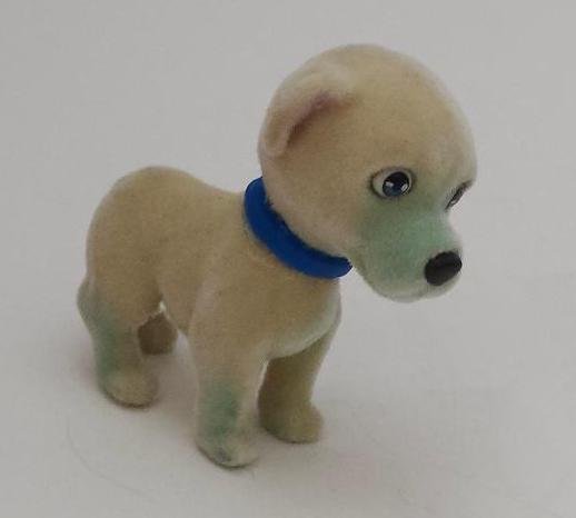 Puppy in My Pocket Cream Labrador Accented w/ Blue Flocked Puppy Dog Toy