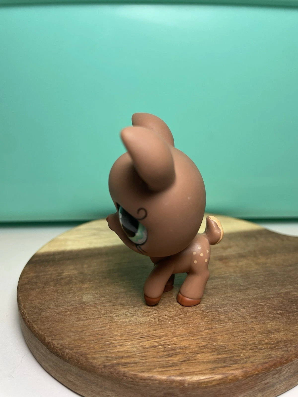 Image 1 of Littlest Pet Shop Brown Tan Flower Deer Blue Eyes 670 Pretend Play Toy Figure