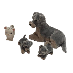 Puppy In My Pocket Momma and her Pups Plus One Kitten Pretend Play Toy Figures