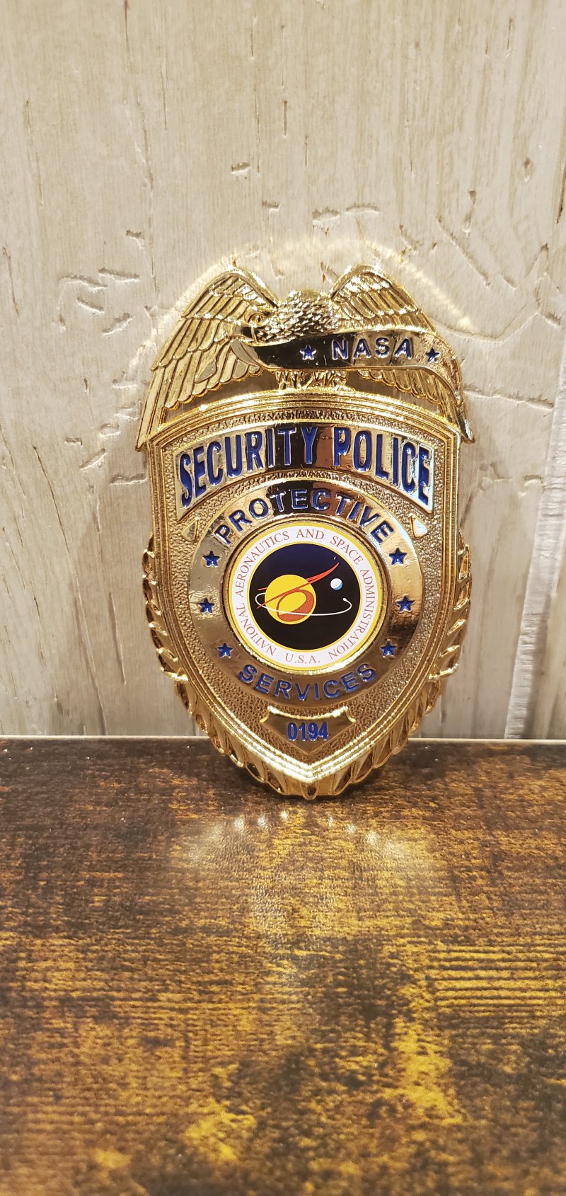 Image 0 of NASA PROTECTIVE SERVICES SECURITY POLICE BADGE 