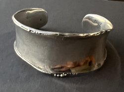 B1435 Silpada Sterling 925 Silver Wide Rolled Edge Beaded Cuff Bracelet 6.5”