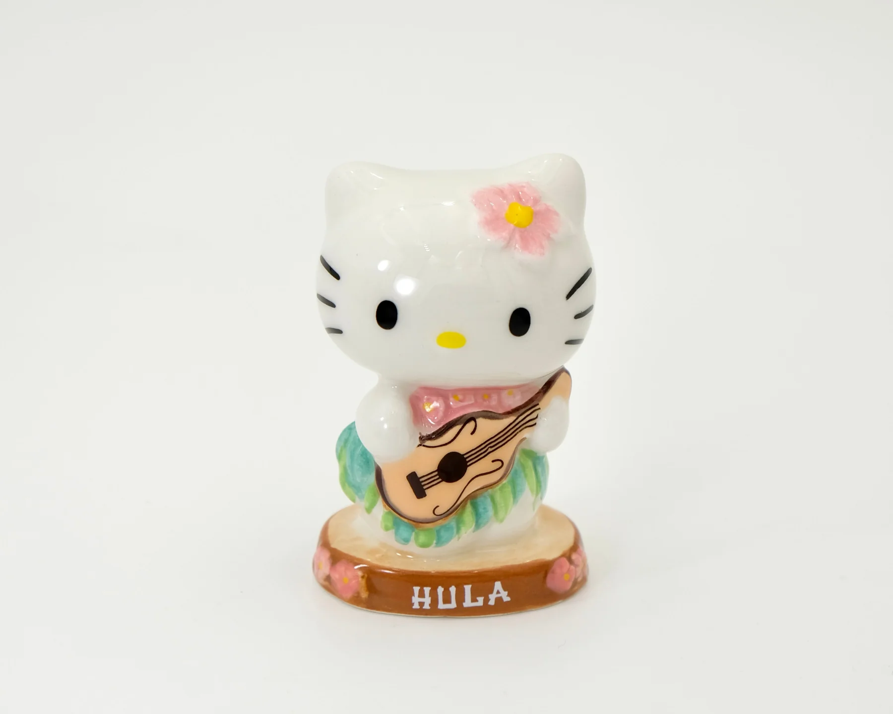 Image 1 of HELLO KITTY HULA 18OZ MUG AND FIGURINE GIFT SET OF 2