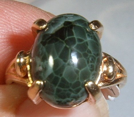 Ladies 14 kt gold ring