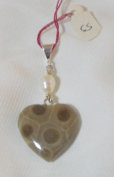 Heart Pendant with fresh water pearl accent.
Michigan State Stone.