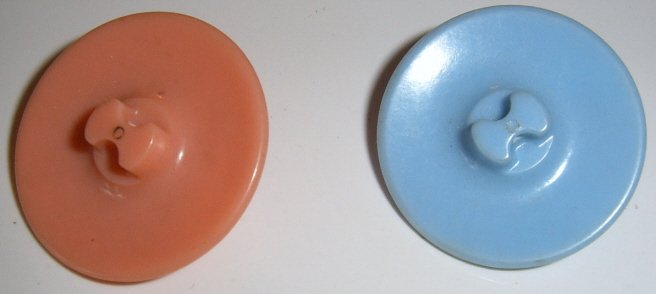 Image 1 of Lot of 2 Plastic domed buttons Pink and Blue
